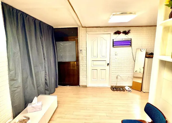 Private Family Home, 2-bedrooms * Seúl